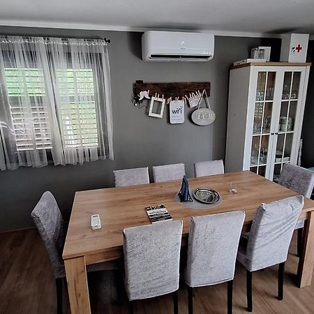 House Kupa Mb Villa Petrinja ภายนอก รูปภาพ